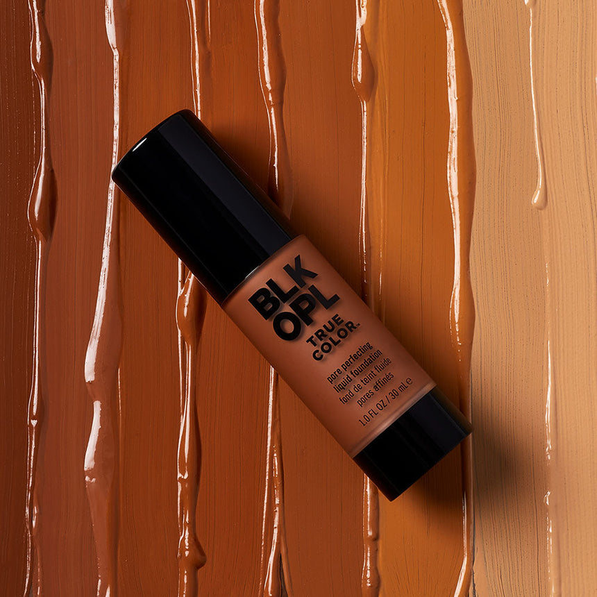 Base Blk Opl True Color Pore Perfecting Liquid Foundation