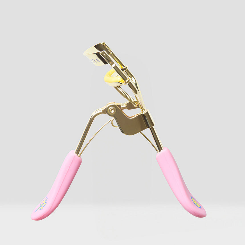 Encrespador de Pestañas Beauty Creations x Coraline One Eye Open Eyelash Curler